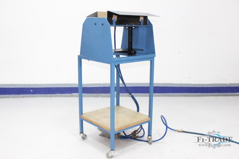 Block Gluing Press Pic 2
