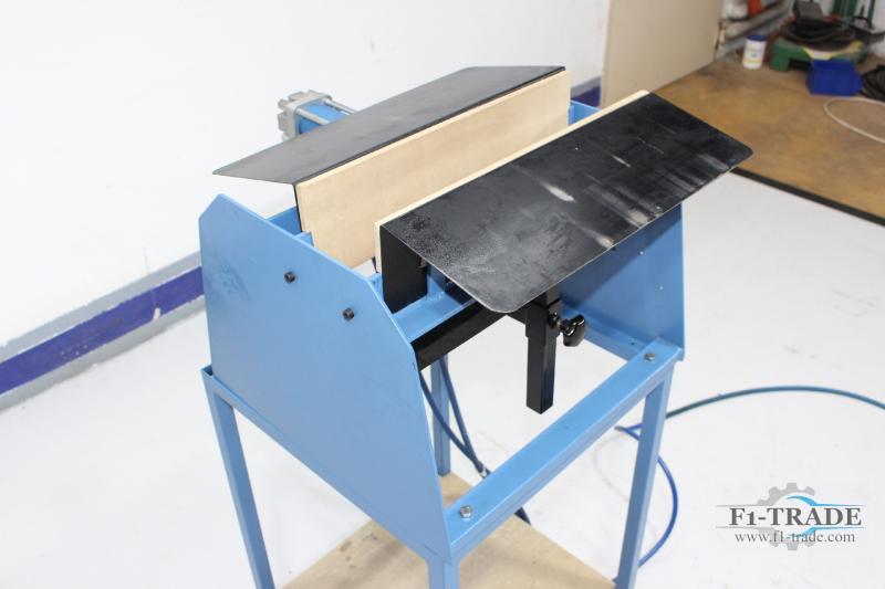 Block Gluing Press Pic 3