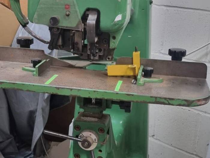 Brehmer P 703 Stab and Saddle Wire Stitcher Pic 1