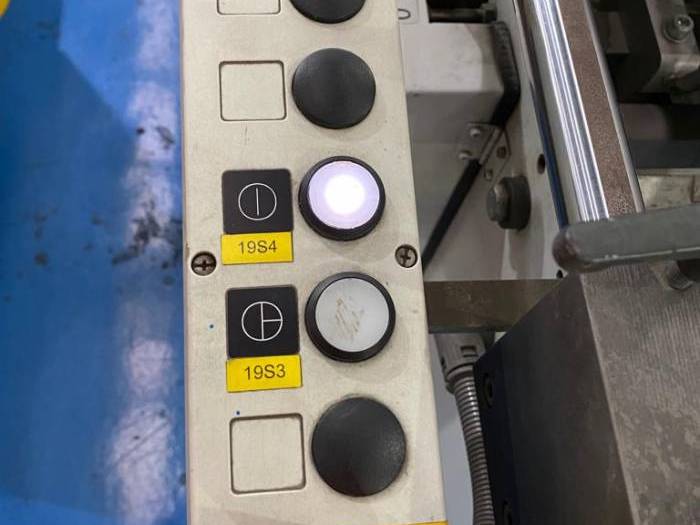 CE 850-2 4 Glue points Pic 12