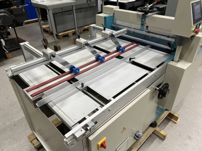 CMC Ariemat ARM 75 Automatic Cardboard Creasing Machin Pic 7