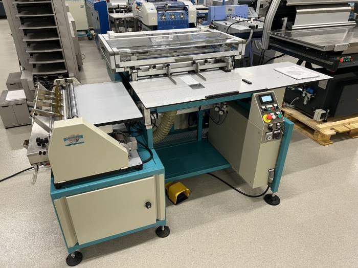 CMC Q Cover Two LPA2 50-70 Hard Cover Maker Pic 3