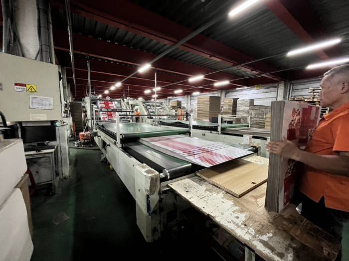 Ding Shung CS 1416 Auto Flute Litho Cardboard Laminato Pic 3