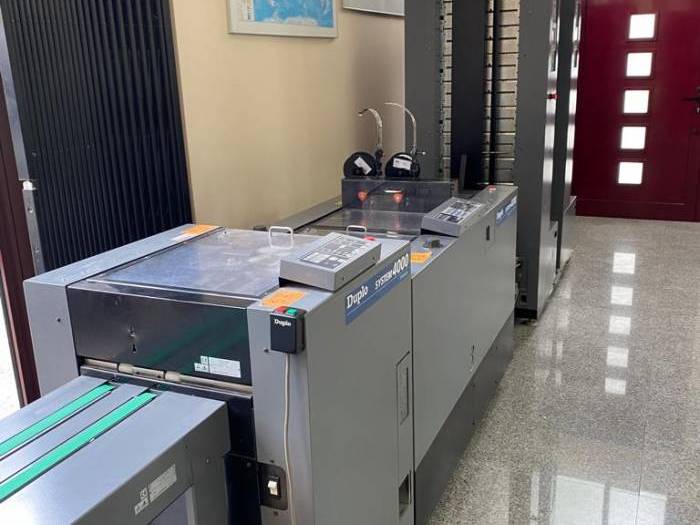 Duplo System 4000 booklet maker Pic 2