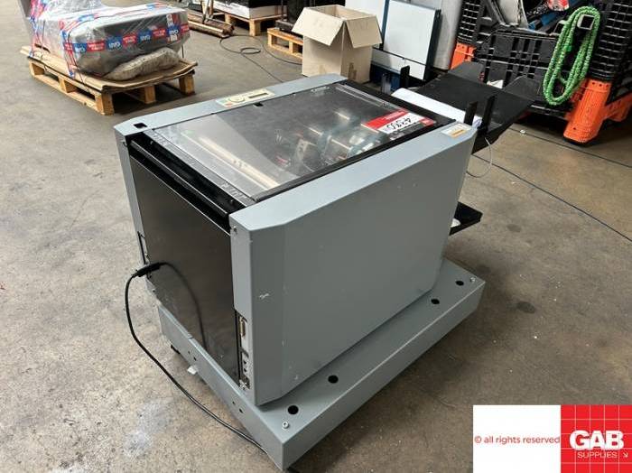 Duplo DBM 120 Semi automatic booklet maker  Pic 3