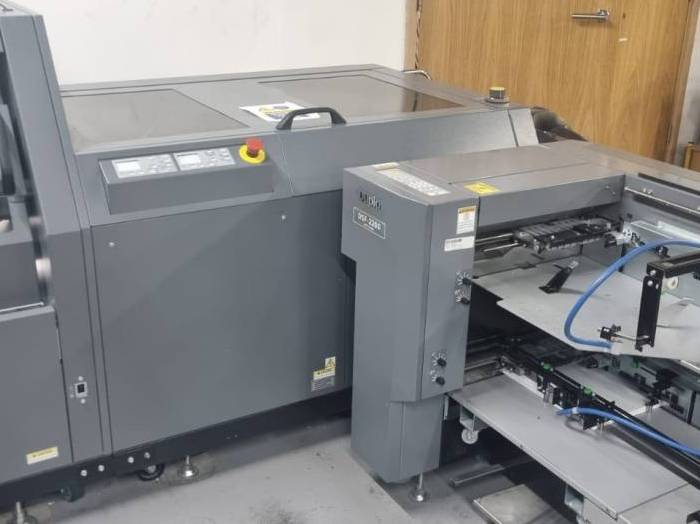 Duplo DBMi Saddle Stitch System with DSF-2200 Pic 6