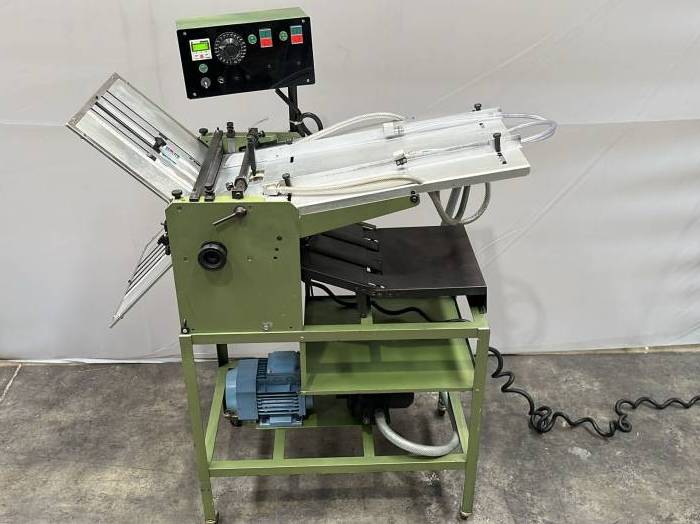 Folding Machine Pic 1