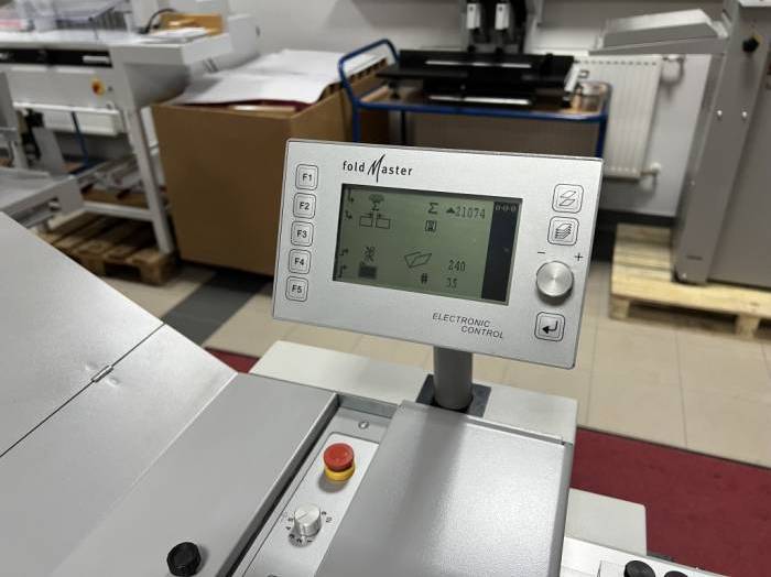 Foldmaster 200 SA Automatic Folding Machine Pic 8