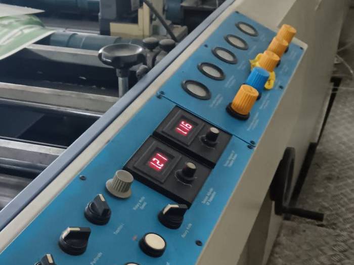 Guangming SW 1050 G Automatic Thermal Film Laminator Pic 2