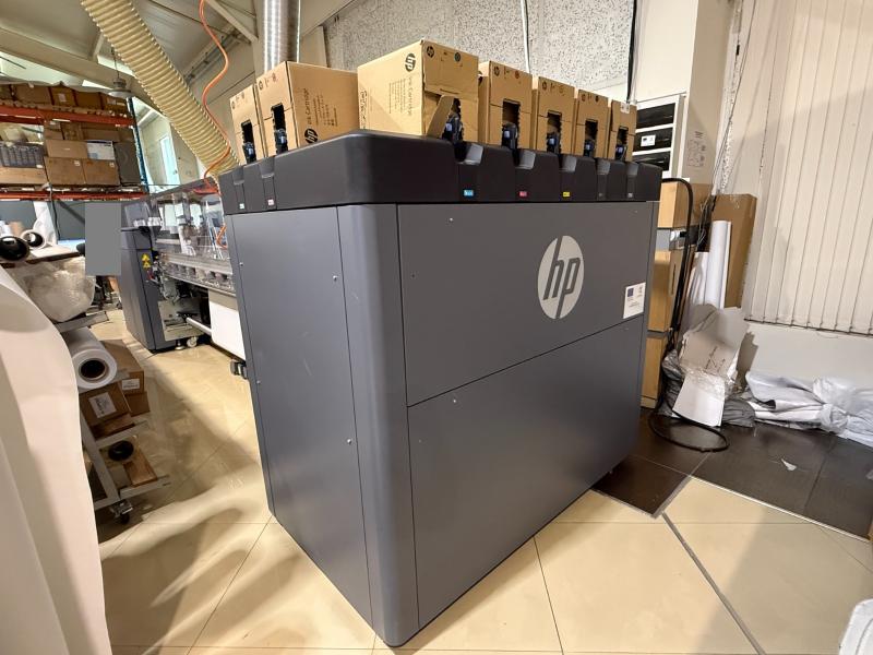 HP Latex 3200 Pic 2