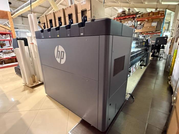 HP Latex 3200 Pic 2
