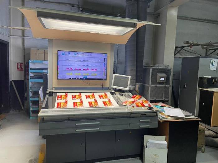 Heidelberg CD 102-5 LX2 UV Hybrid Pic 4