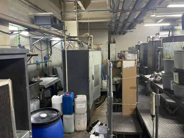 Heidelberg CD 102-5 LX2 UV Hybrid Pic 10