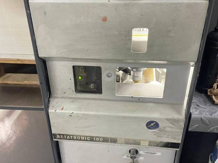 Heidelberg CD 102-5 LX2 UV Hybrid Pic 9