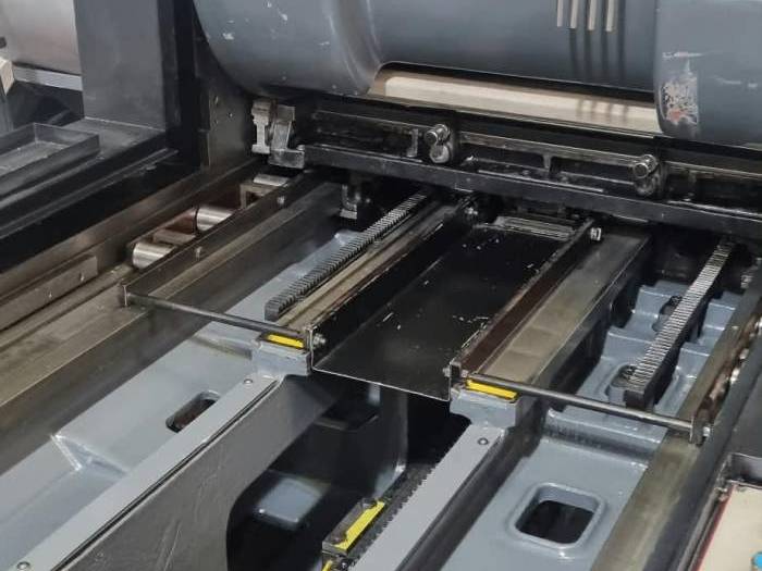 Heidelberg SBG - Cutting and Creasing Cylinder Pic 5