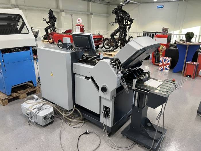 Horizon AF-406A Pharmaceutical Folding Machine Pic 10