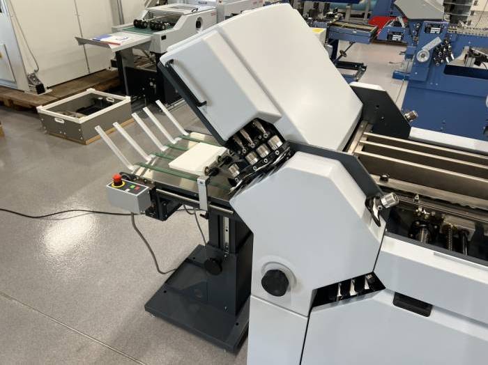 Horizon AF-406A Pharmaceutical Folding Machine Pic 6