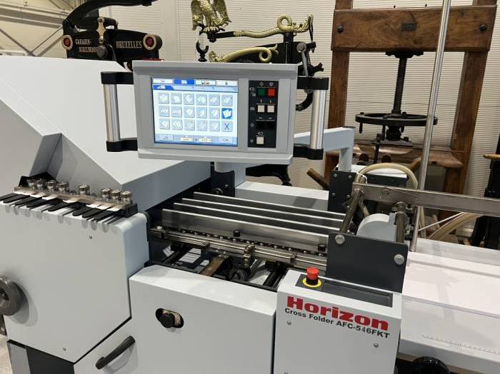 Horizon AFC-546 AKT Folding Machine Pic 5