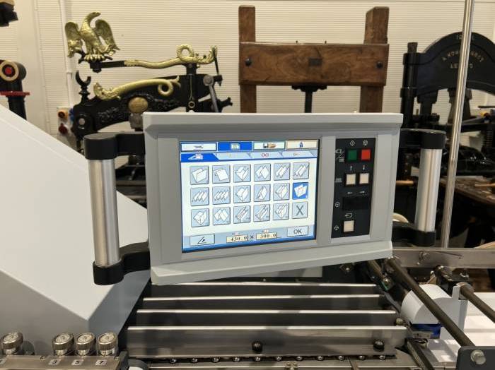 Horizon AFC-546 AKT Folding Machine Pic 7