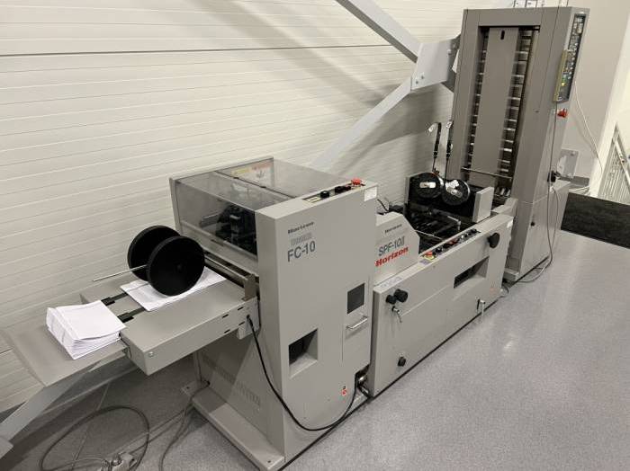 Horizon MC-80a   SPF-10II   FC-10II Booklet Making Lin Pic 2