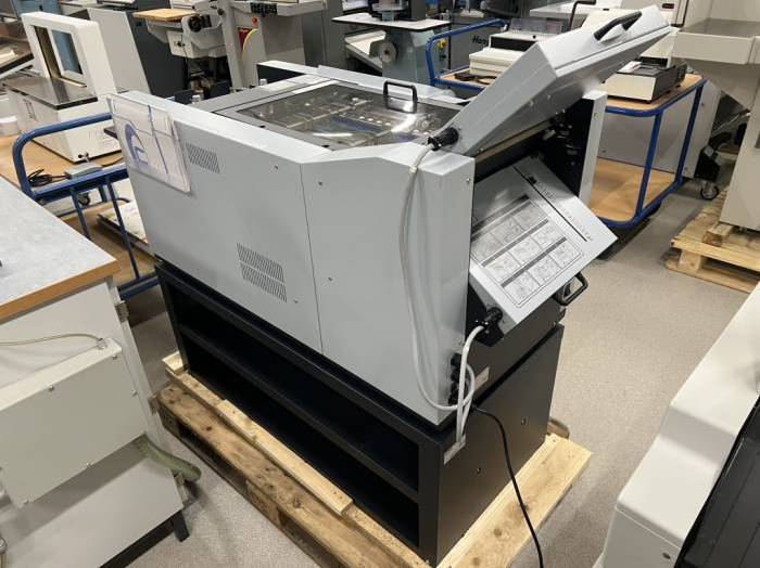 Horizon PF-40L Automatic Folding Machine Pic 8