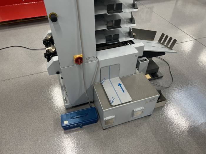 Horizon VAC-100a   PJ-77R Collator with jogger Pic 5