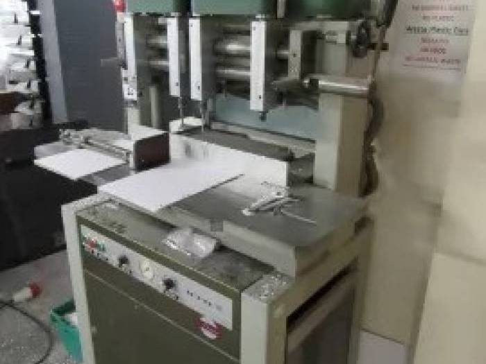 IRAM 16 - Four Headed Paper Drill Machine Pic 1