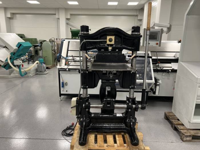 Karl Krause Hot stamping press Pic 1