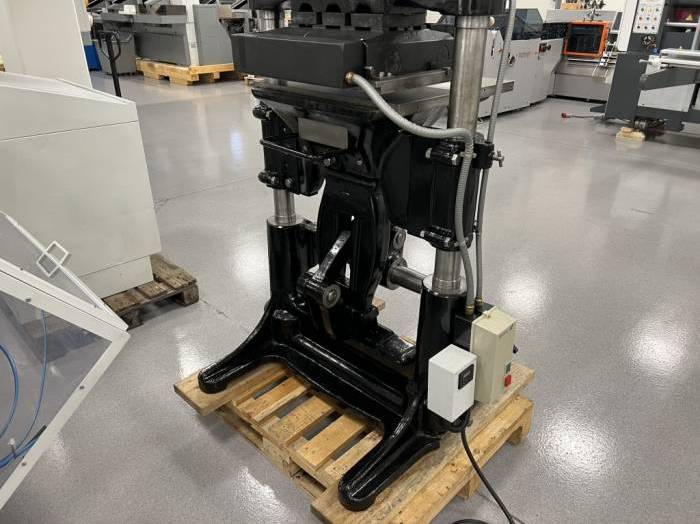 Karl Krause Hot stamping press Pic 6