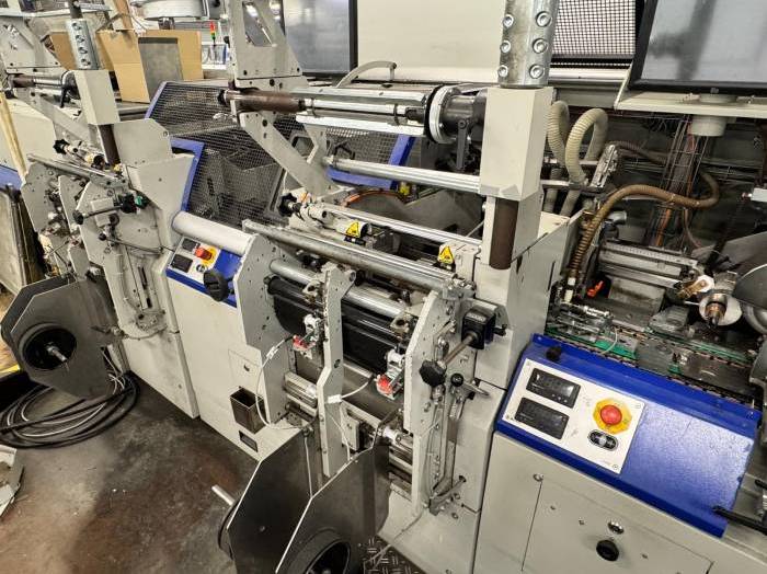 Kolbus BF 530 casing-in   KM 600 Book Block Preparatio Pic 3