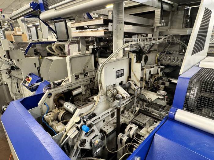 Kolbus BF 530 casing-in   KM 600 Book Block Preparatio Pic 2