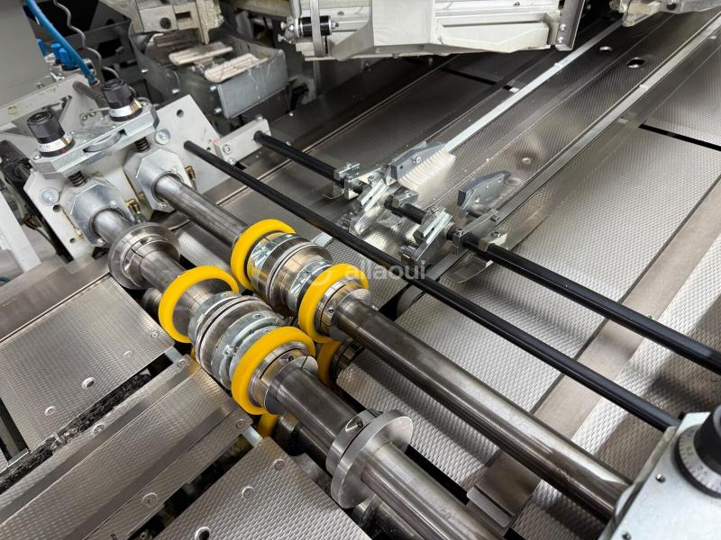 Kolbus KM 200 Perfect Binder Pic 10