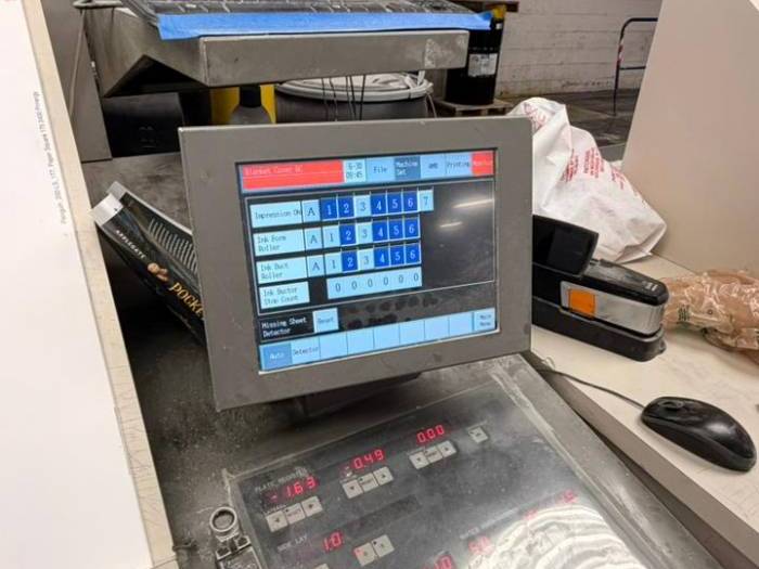 Komori L 640 Coater Pic 4