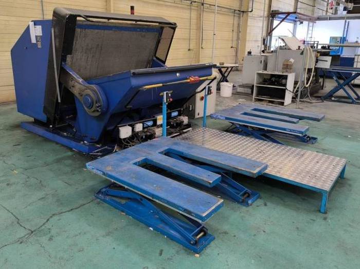 Lavoie VA Automatic die-cutter Pic 4