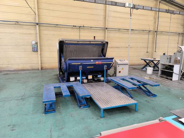 Lavoie VA Automatic die-cutter Pic 10