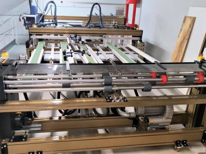 Lamina Gluer 2200 Pic 1