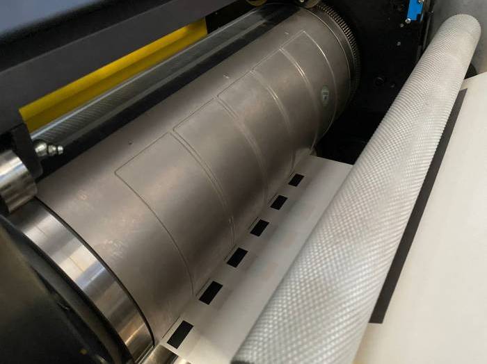 Lesko LW SD 2016 roll to roll Laminating Die cutting  Pic 4