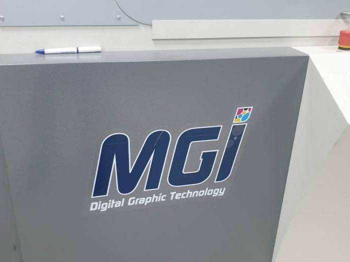 MGI Jet varnish 3D UV Spot coating machine Pic 12