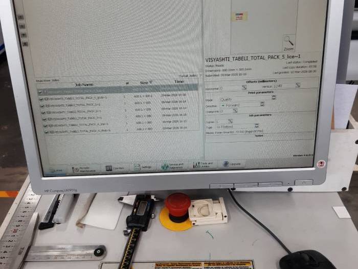 Mimaki UJF-3042 MkII Series UV LED printer Pic 9