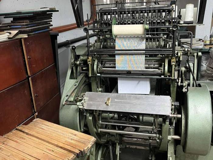 Muller Martini sewing machine Pic 2