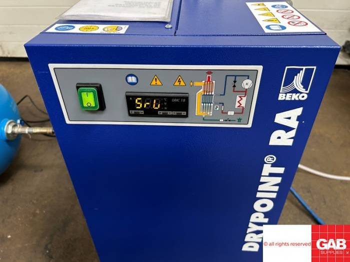 Nuair B 3800 B-150 FM3 UK air compressor with dryer Pic 6