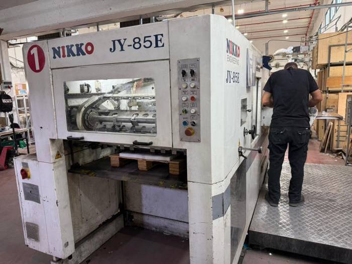 Nikko 85 E Pic 3