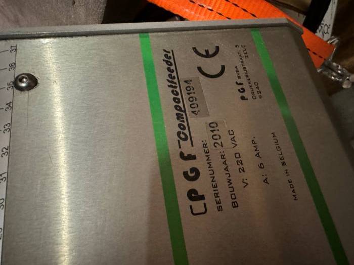 PGF Compact Feeder Pic 6