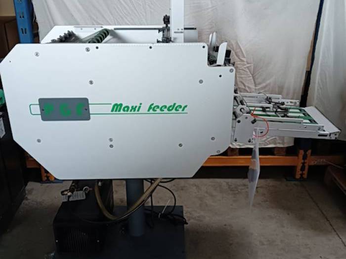 PGF Maxi Feeder Pic 2