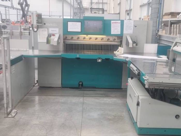 Perfecta 132 TS Guillotine -Full Paper Handling System Pic 1