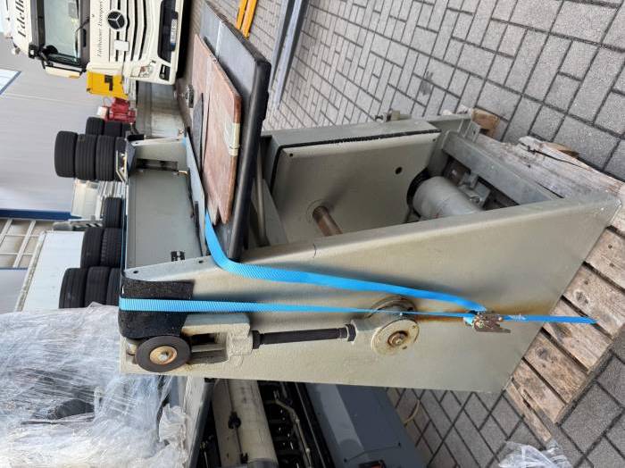 Pernuma Perforating Machine Pic 4