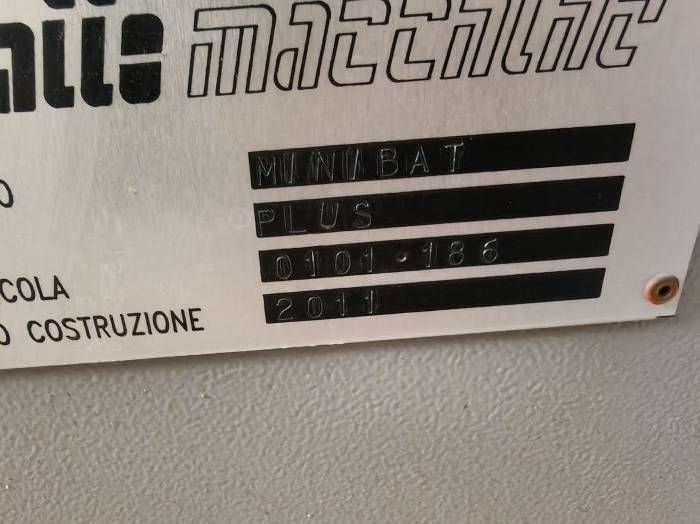 Petratto Mini Bat Plus Creasing Machine Pic 7
