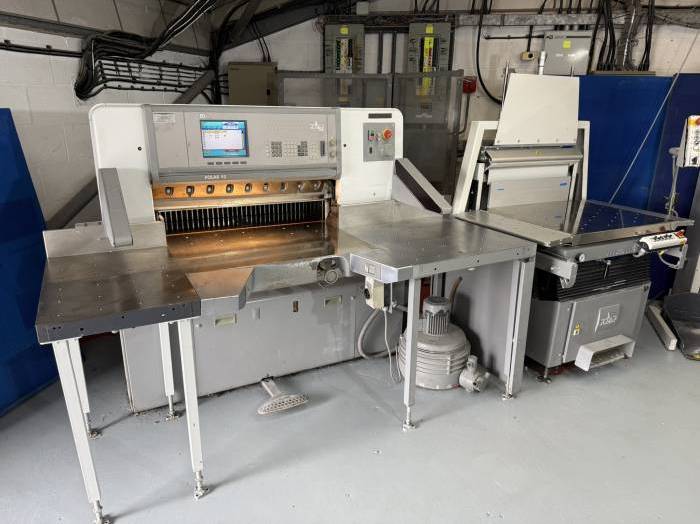 Polar 92 ED Guillotine 92cm   LW 450-2 Stack Lift   RA Pic 4