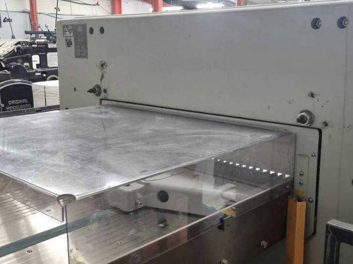 Polar 92 X Programmable Paper Guillotine Pic 2