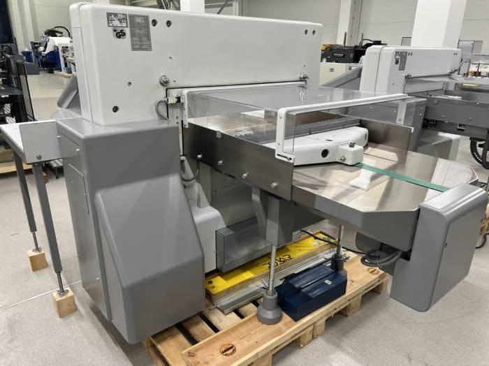 Polar Mohr 92 X paper cutting guillotine Pic 10